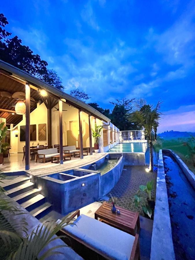 Boutique Villa Jogja Senang Yogyakarta Exteriör bild